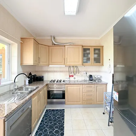 Spacious And Well-located House In Apartament Lagos