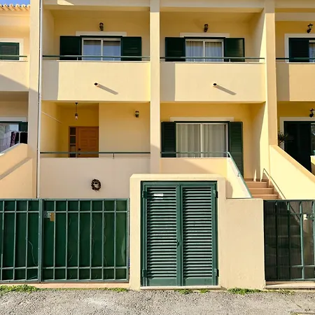 Spacious And Well-located House In Apartament *